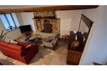  LA PETITE MAISON BLEUE